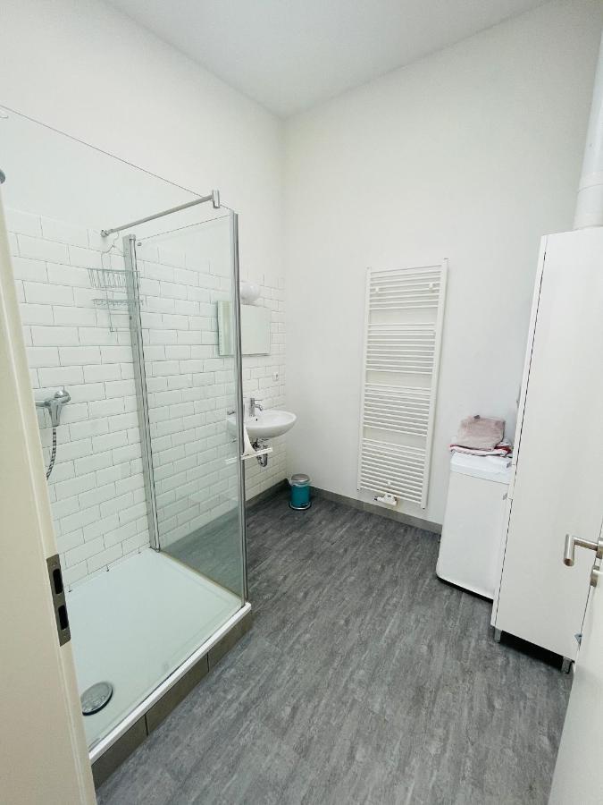 Zentrale Ruhige Ferienwohnung In Berlin Luaran gambar
