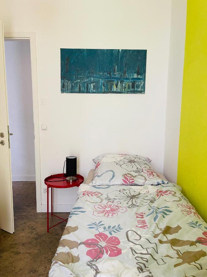 Zentrale Ruhige Ferienwohnung In Berlin Luaran gambar