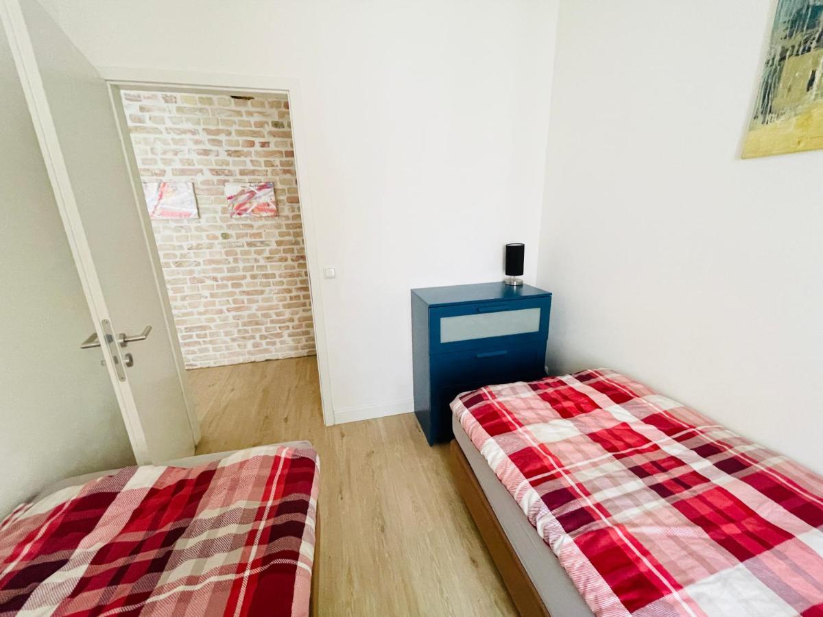 Zentrale Ruhige Ferienwohnung In Berlin Luaran gambar