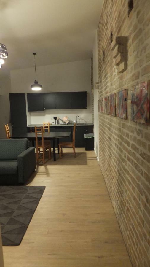 Zentrale Ruhige Ferienwohnung In Berlin Luaran gambar
